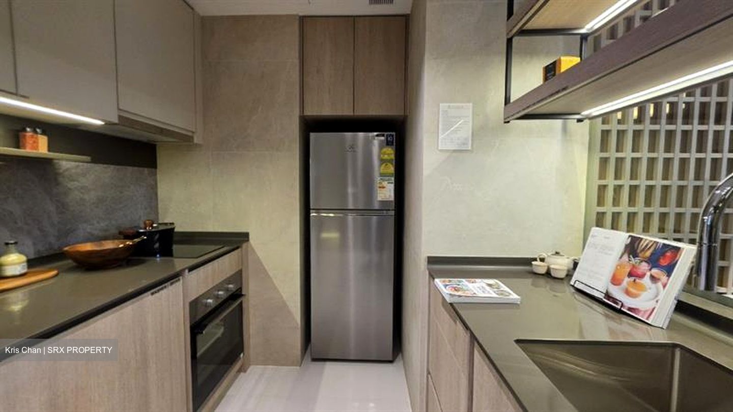 Kassia (D17), Condominium #631083971